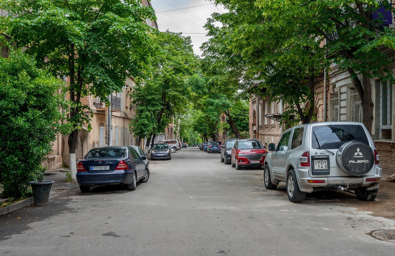 Golden Smart'S Apartment Tbilisi Exterior photo